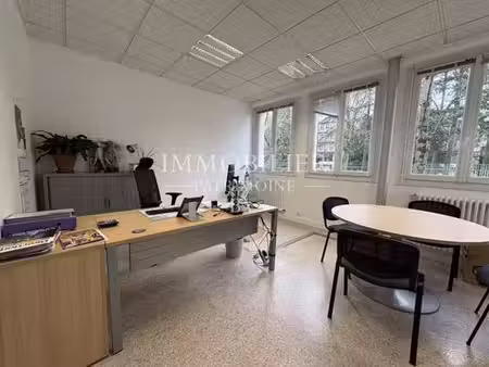 bureau prestigieux de 606 m2 en location - blois  centre
