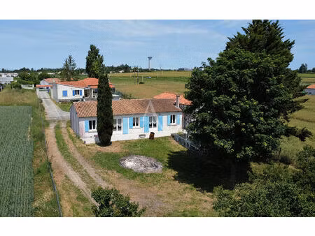 vente maison 4 pièces  110.00m²  chaniers