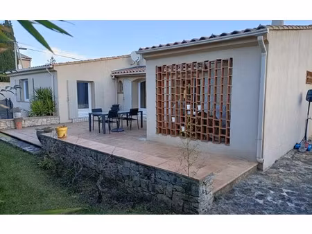 location maison  m² t-3 à le beausset  1 940 €