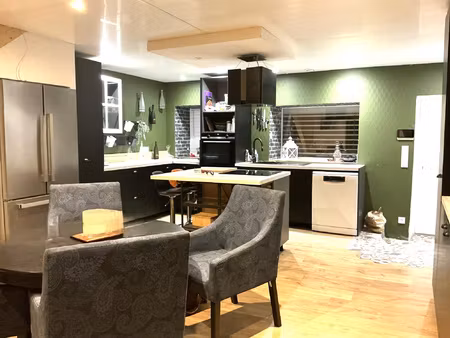 proche annonay maison d'environ 200m2 4 chambres jardin gara