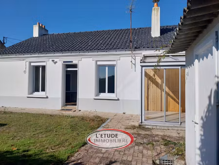 ste pazanne bourg : maison de plain pied avec dépendances  s