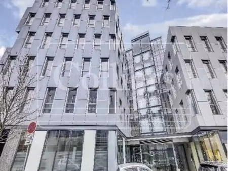 location bureaux 145 m² à 2 406 m²