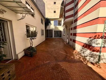 location bureaux 296 m²