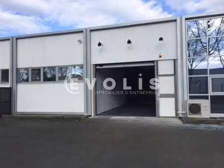 location local d'activités 562 m²
