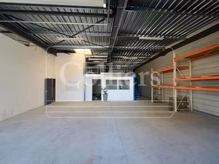 location local d’activités roquefort-la-bédoule 13830 273m²
