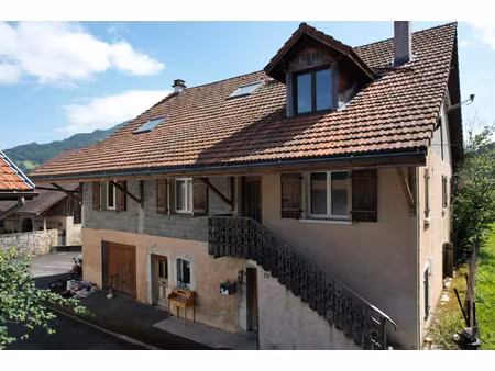 maison de plus de 300 m2 habitables possibilité de créer d