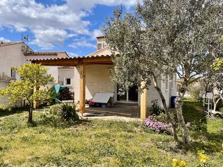 à fleury  villa t4 avec garage  terrasse et jardin