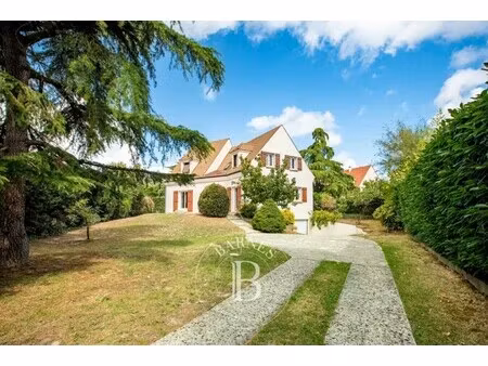 maison de luxe à vendre dans le quartier ouest