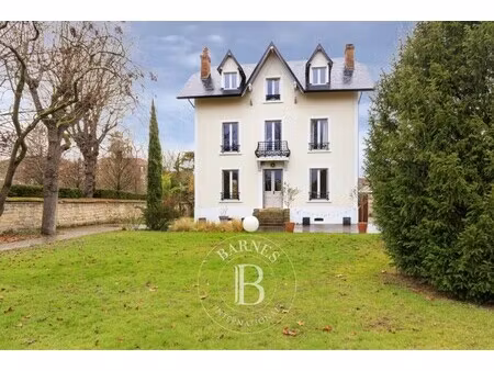maison de luxe à vendre dans le quartier vieux croissy
