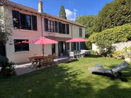 maison ancienne à vendre à la celle-saint-cloud