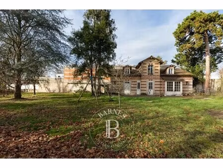 maison de luxe à vendre dans le quartier sud rer