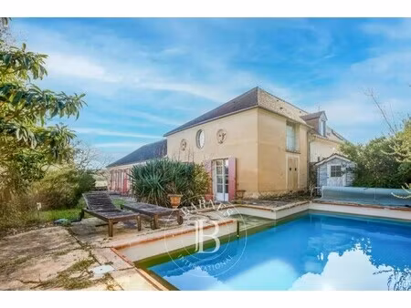 maison de luxe à vendre à saint-germain-en-laye