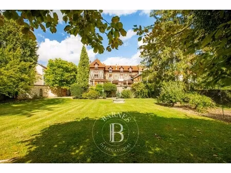 maison de luxe à vendre à vaux-sur-seine