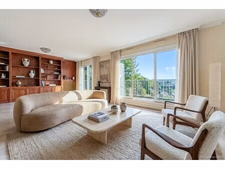 duplex de luxe à vendre dans le quartier bourg-la feuillaume nord