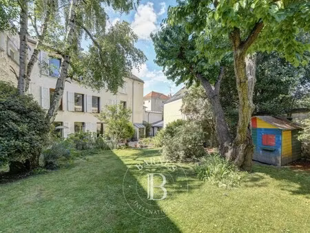 maison de luxe à vendre dans le quartier armagis