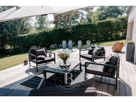 maison de luxe à vendre à sainte-mesme