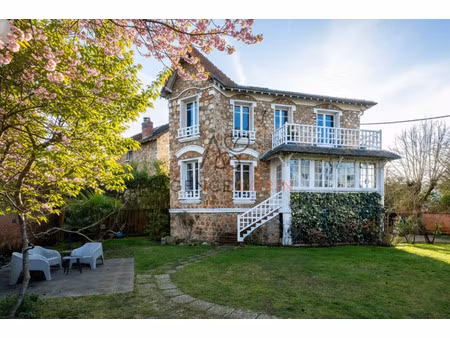 villa de luxe à vendre à le vésinet