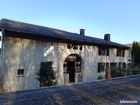 maison 9 pièces 205 m²