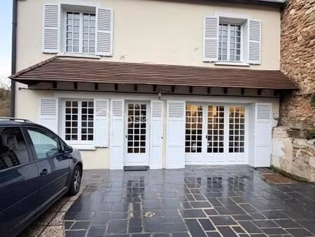 à vendre : maison familiale atypique à fontenay-les-briis !