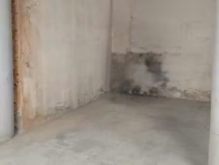 grand parking intérieur boxable