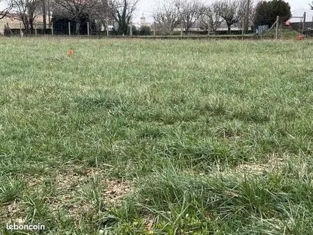 terrain 777 m² fontclaireau