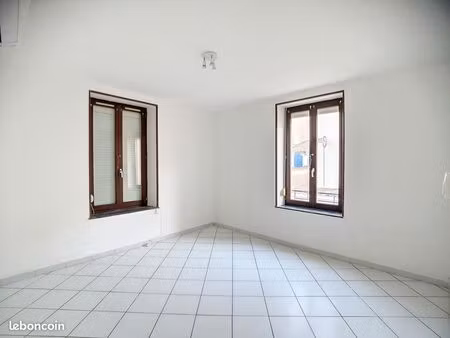 à louer – appartement f2 40m² rénové au cœur de blainville-sur-l’eau