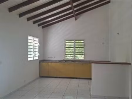 t3 bourg de capesterre belle eau