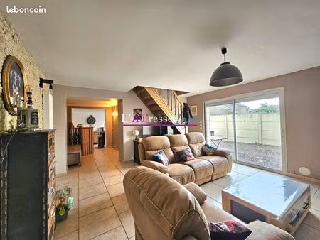 longère 9 pièces 134 m²