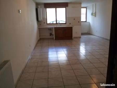 a louer appartement f2 de plain pied