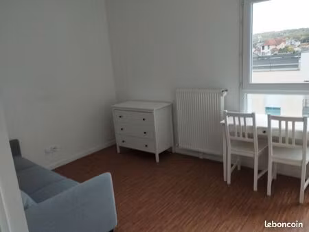 studio meublé a louer