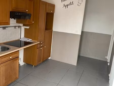 loue maison t2 - refait à neuf