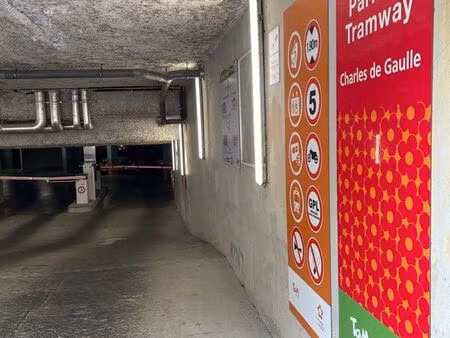 location place de parking