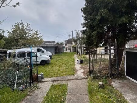 hangar 60 m carre avec terrain