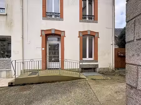 immeuble à uzel (22460)