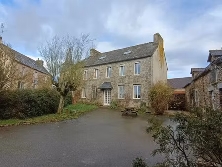 maison de village à allineuc (22460)