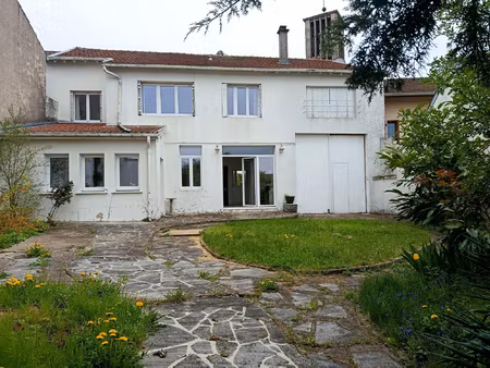 belle maison famililale