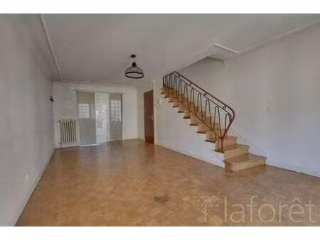 location appartement 3 pièces à caen vaucelles (14000) : à louer 3 pièces / 75m² caen vauc