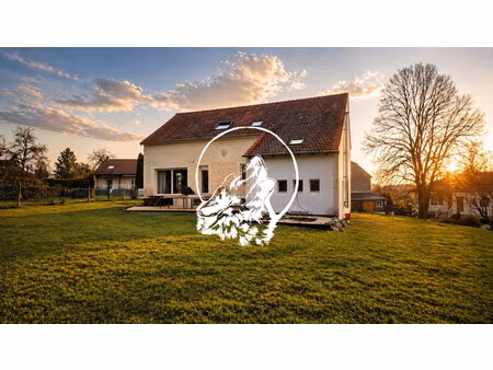 maison individuelle 193 m² entièrement rénovée