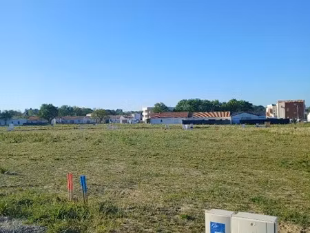 vente terrain 361 m² à belleville-sur-vie (85170)  59 135 €