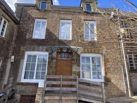 vente maison à saint-denis-de-gastines (53500) : à vendre / 102m² saint-denis-de-gastines