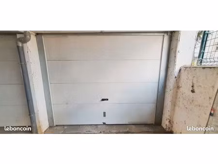 garage 13m² centre vienne