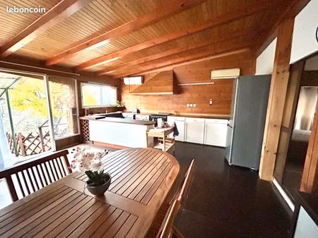 maison vue sur la nature