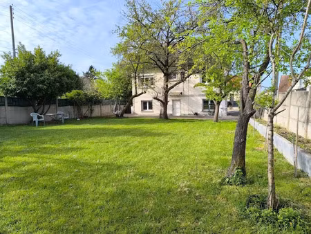 location maison 7 pièces 175 m² à sucy-en-brie (94370)  3 000 €