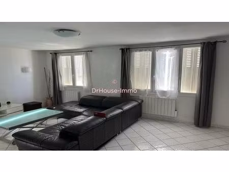 13014 magnifique t3/4 de 63 m² avec parking non attitrée