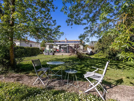 grande maison familiale à bessines !