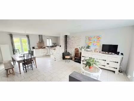 maison de 113 m² à neuville-sur-brenne