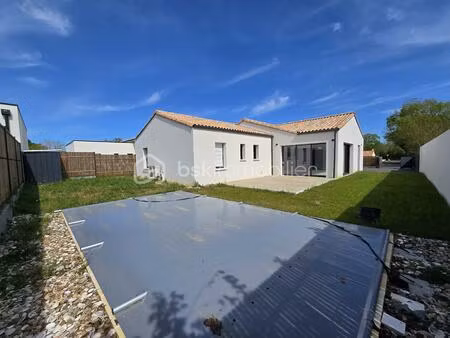 maison traditionnelle de 120 m² à saint-hilaire-la-foret