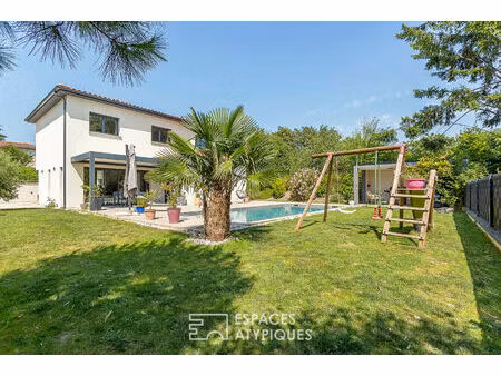 maison contemporaine avec piscine