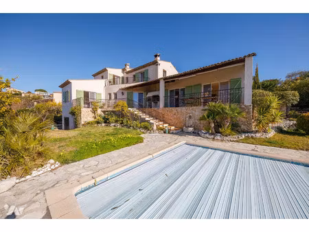 vente maison 8 pièces 237 m² nice (06200)