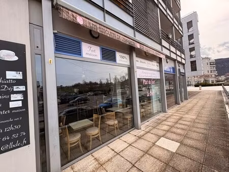 vente local d'activités 120 m²